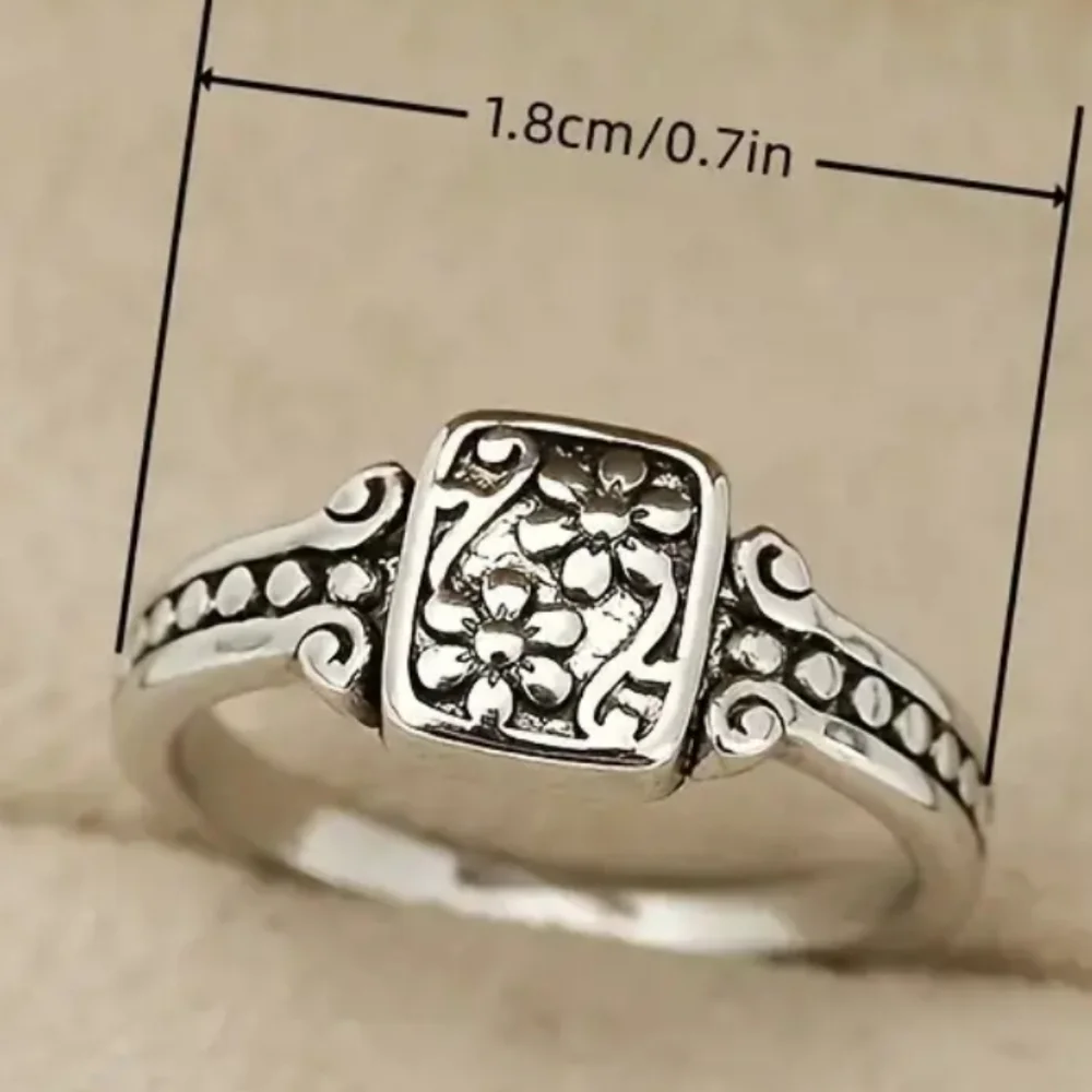 Vintage Vibe Bohemian Flower Ring Silver Tone